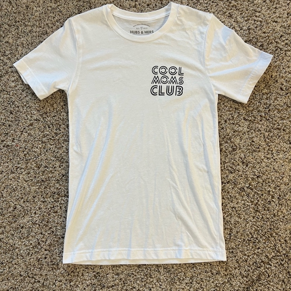 Hubs and Hers Cool Moms Club Tee